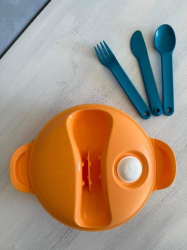 Polytupper kerek étkezőtárs evőeszközzel 850 ml - Tupperware