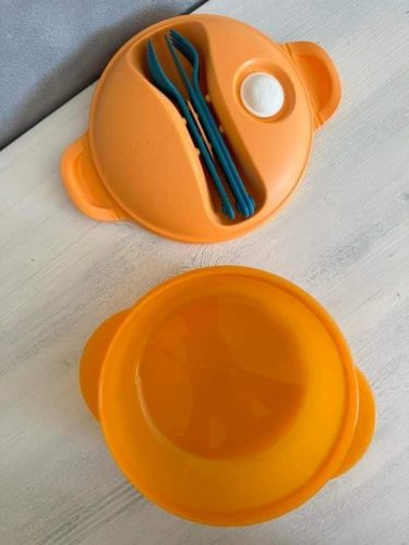 Polytupper kerek étkezőtárs evőeszközzel 850 ml - Tupperware